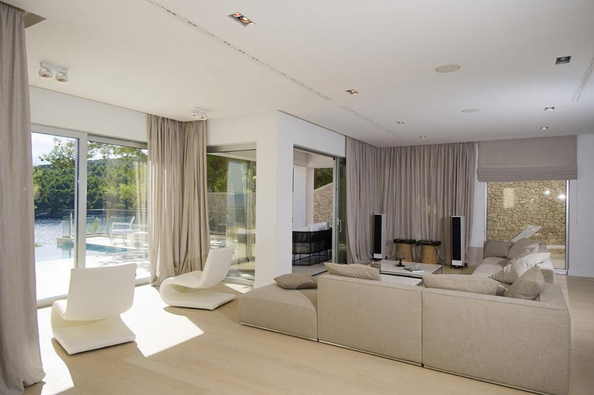 Luxury Seafront Villa My Dream With Private Pool, Jacuzzi And Staff At The Beach On Brac Island - Sumartin Selca  Kültér fotó