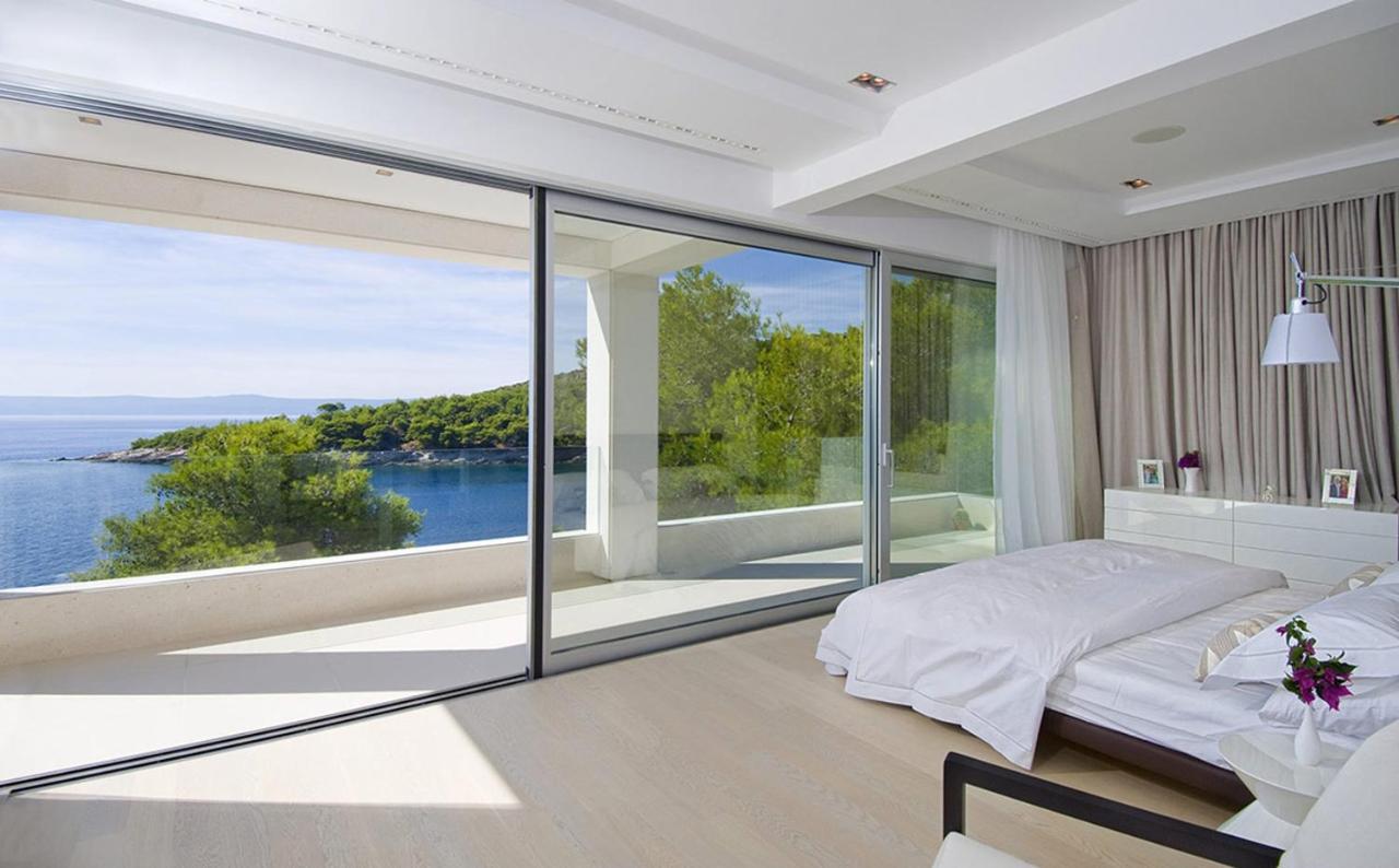 Luxury Seafront Villa My Dream With Private Pool, Jacuzzi And Staff At The Beach On Brac Island - Sumartin Selca  Kültér fotó