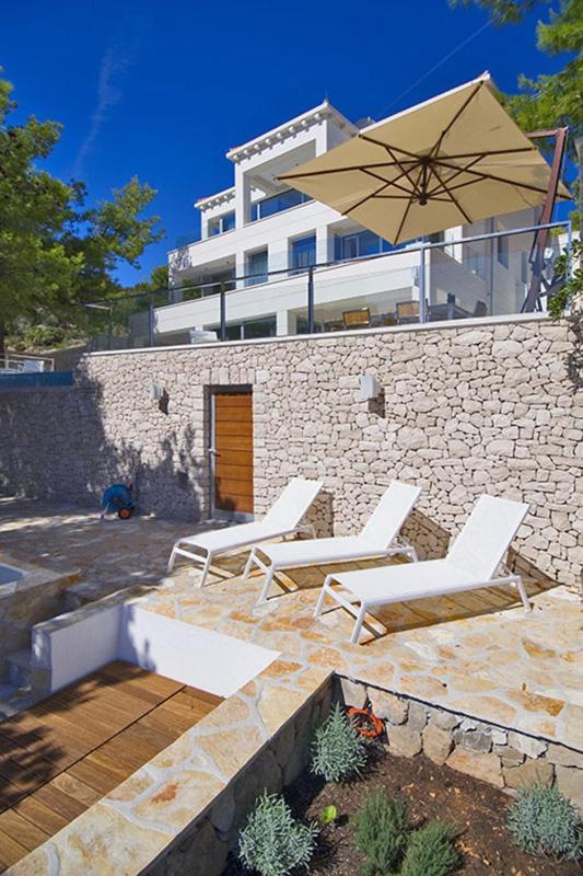 Luxury Seafront Villa My Dream With Private Pool, Jacuzzi And Staff At The Beach On Brac Island - Sumartin Selca  Kültér fotó