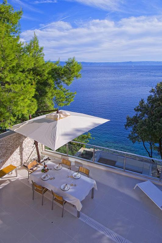 Luxury Seafront Villa My Dream With Private Pool, Jacuzzi And Staff At The Beach On Brac Island - Sumartin Selca  Kültér fotó