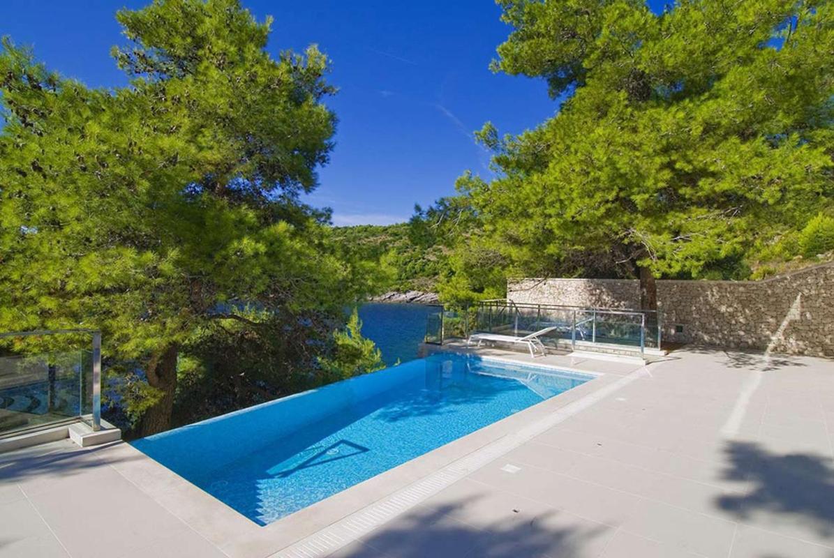 Luxury Seafront Villa My Dream With Private Pool, Jacuzzi And Staff At The Beach On Brac Island - Sumartin Selca  Kültér fotó