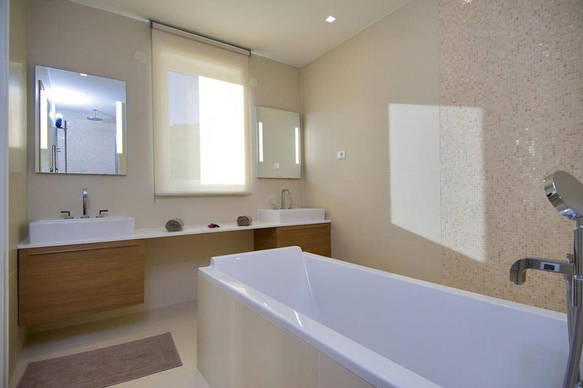 Luxury Seafront Villa My Dream With Private Pool, Jacuzzi And Staff At The Beach On Brac Island - Sumartin Selca  Kültér fotó