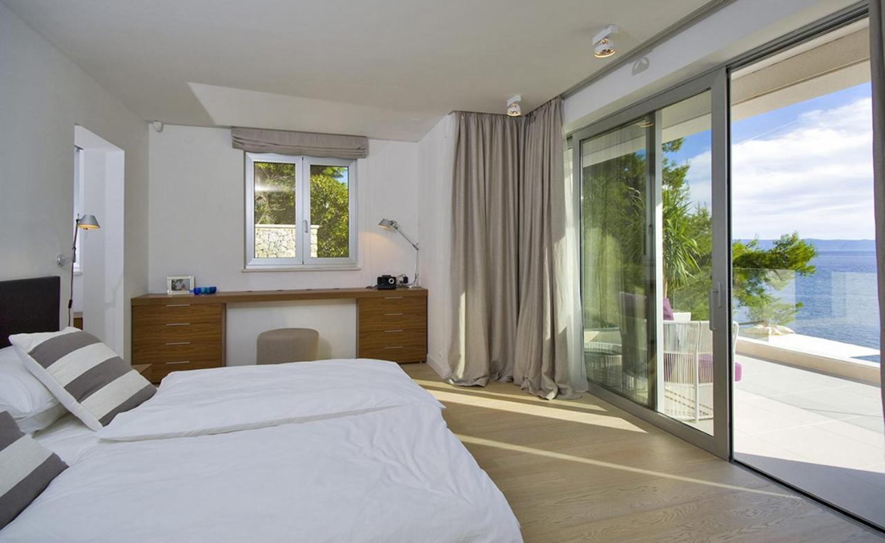 Luxury Seafront Villa My Dream With Private Pool, Jacuzzi And Staff At The Beach On Brac Island - Sumartin Selca  Kültér fotó